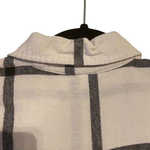 Canyon River Blues Women Top Shirt Button Down Western White Black Small *FLAWED - Picture 7 of 9